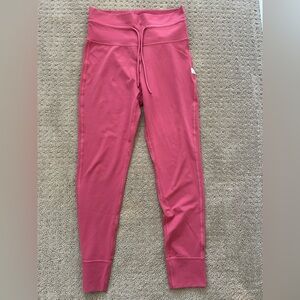Vuori daily legging medium sierra pink coral